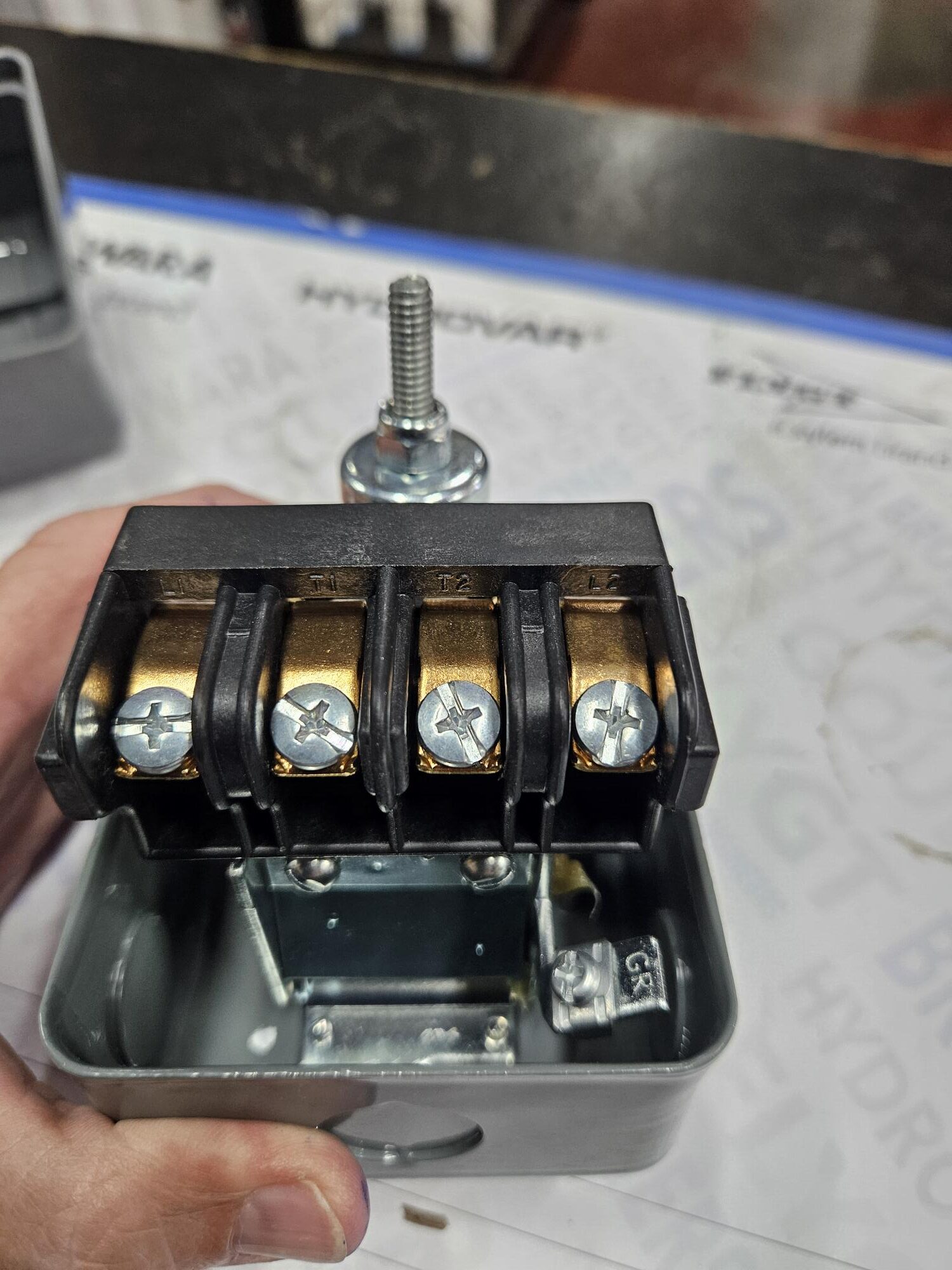 SQD-GHG Heavy duty pressure switch image 3